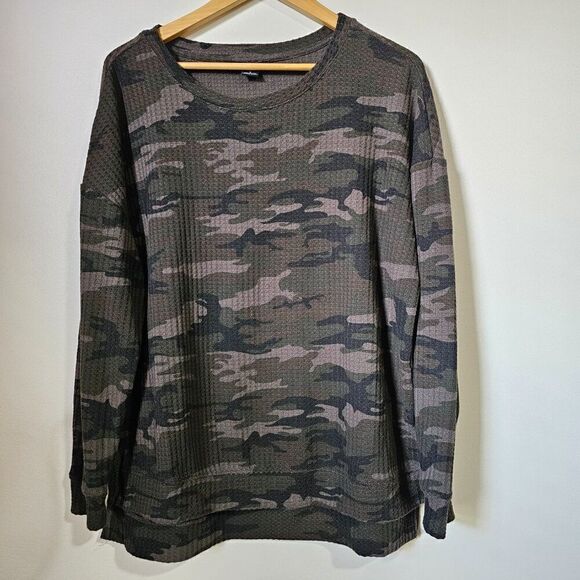 EUC LIKE NEW SANCTUARY THERMAL WAFFLE KNIT CAMO PRINT LONGSLEEVES TEE SIZE SMALL - Picture 1 of 15